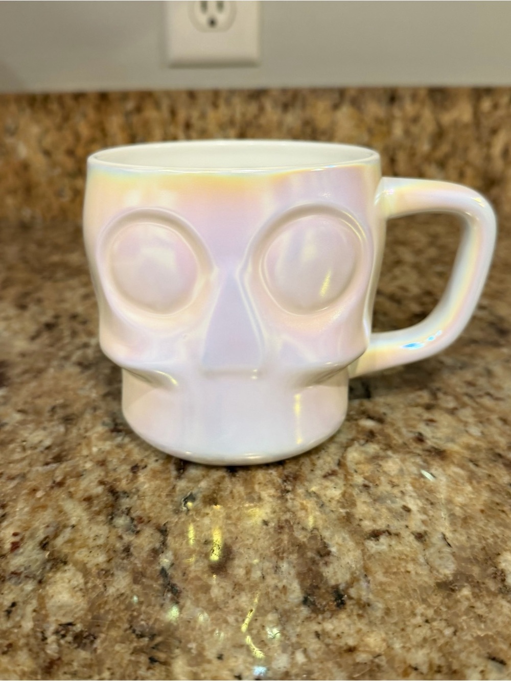 New Starbucks Iridescent Luster Skull Mug Coffee Cup 2024 Halloween Fall White